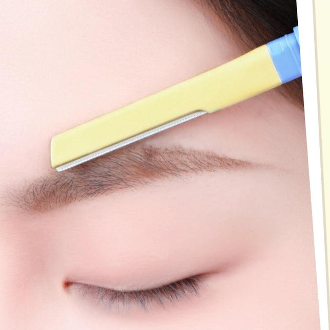 AMORTALS - Wiggle Wiggle Eyebrow  Trimmer 2 Pieces in