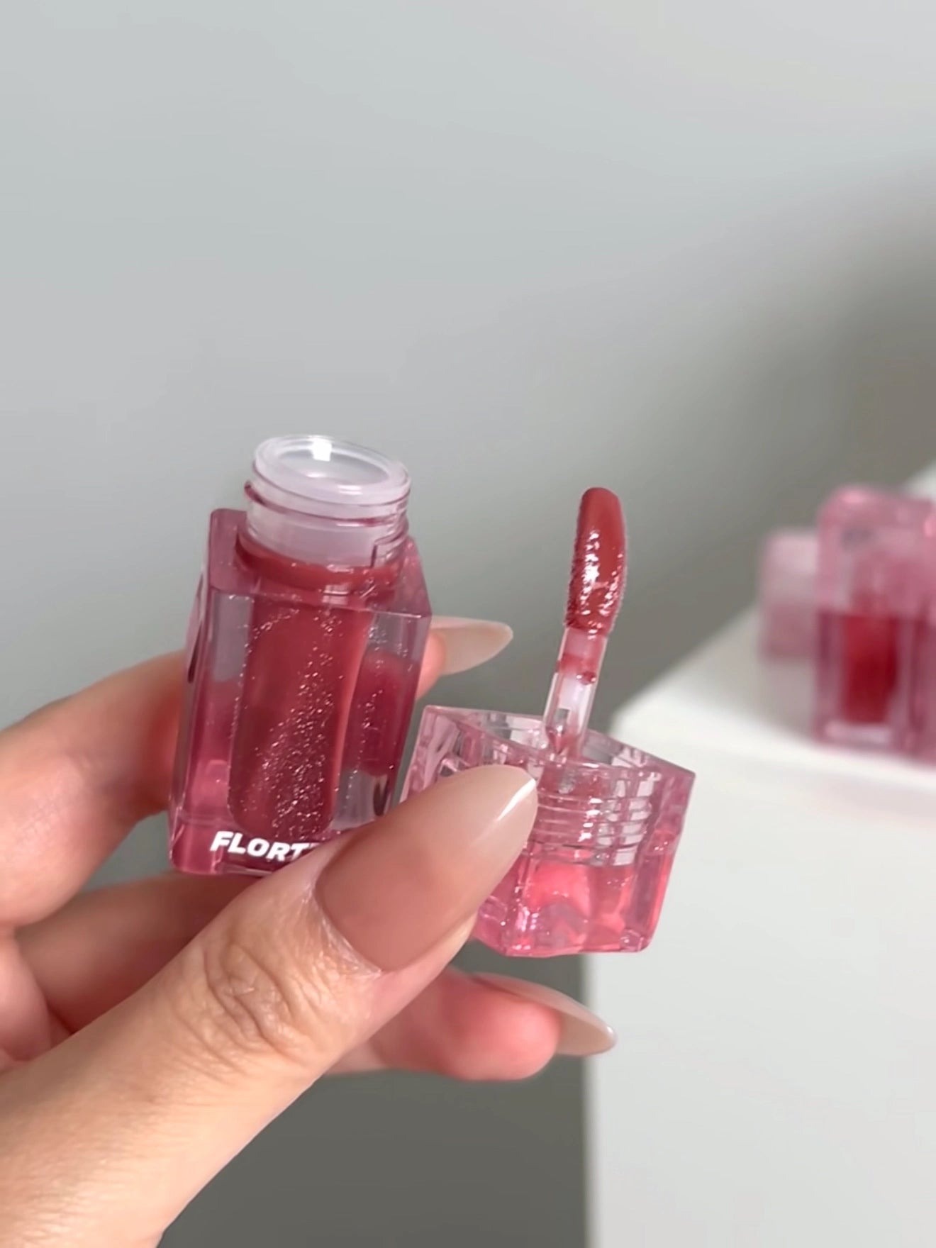 Flortte - Crystal Wave Plumping Lip Gloss 2.2g