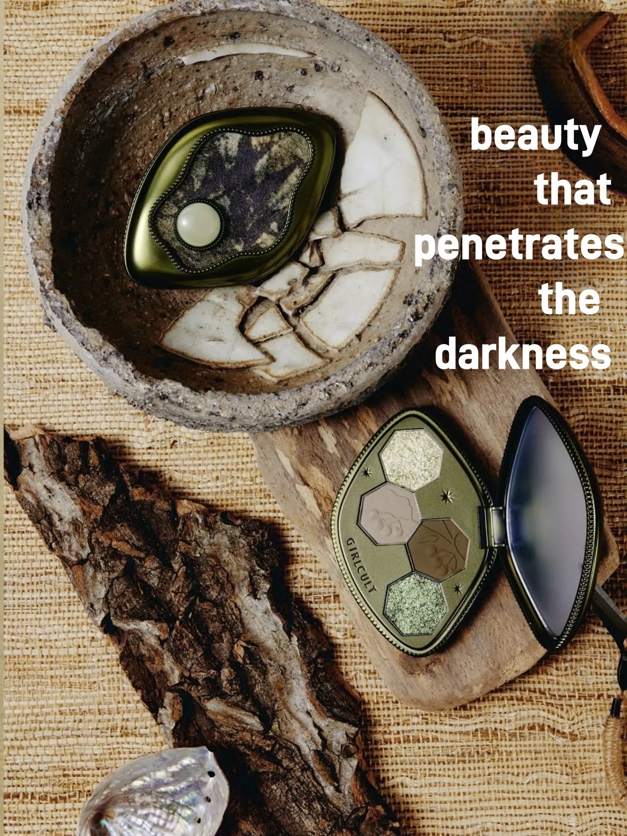 Girlcult Compendium of Materia Medica 4 Colors Eyeshadow Palette 3.6g