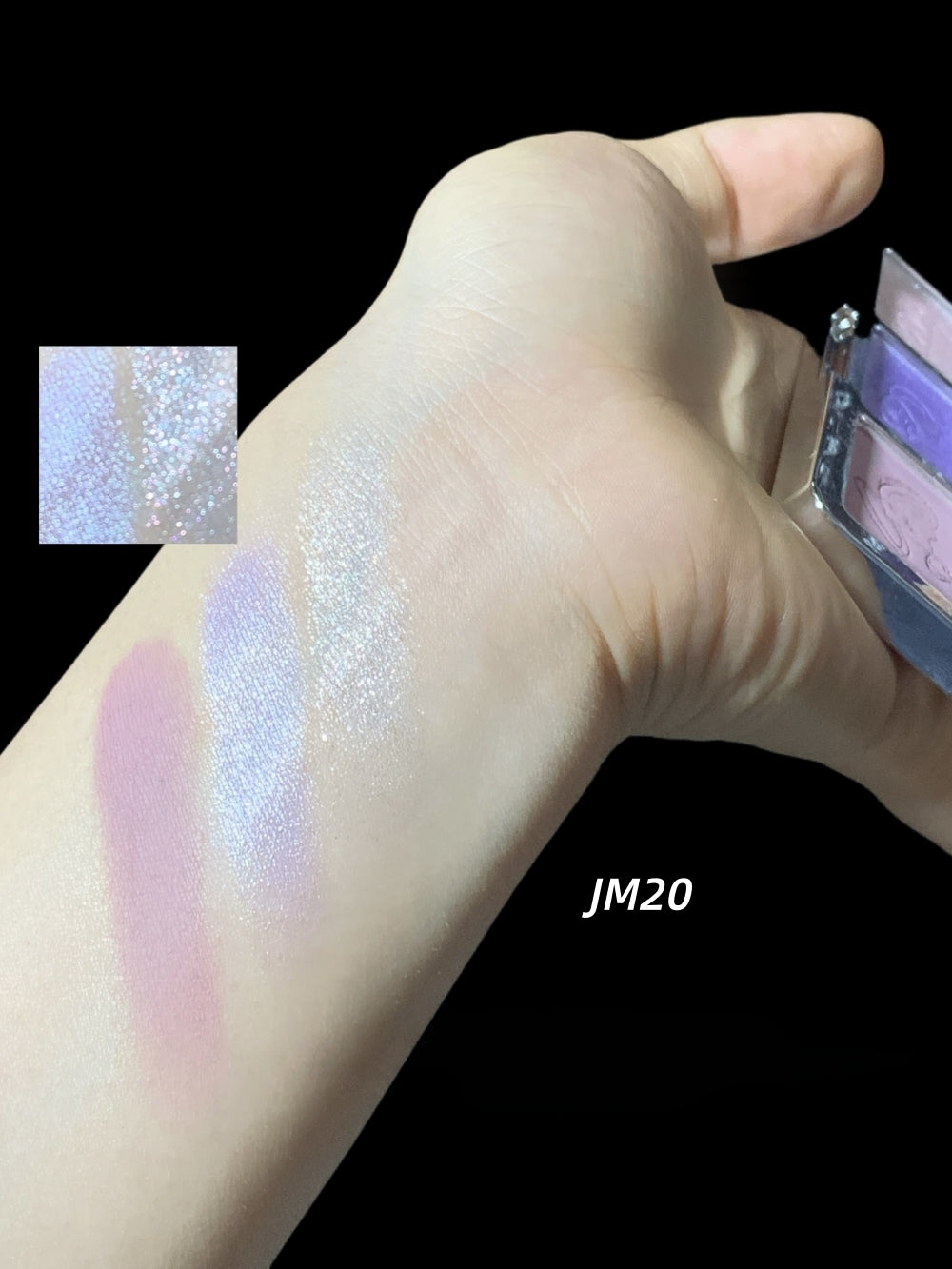 LEEMEMBER Tri-color Eye Shadow 4.8g