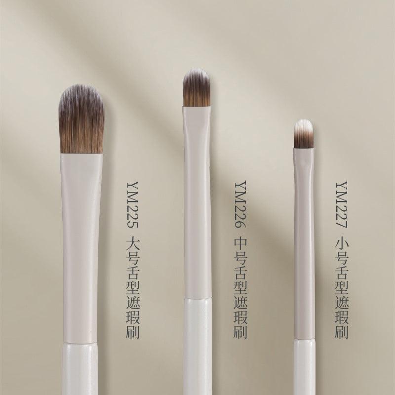 Rownyeon Blue White Porcelain Makeup Brush 12-in-Set Chic Decent Beauty