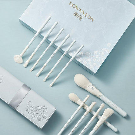 Rownyeon Blue White Porcelain Makeup Brush 12-in-Set RY009 - Chic Decent