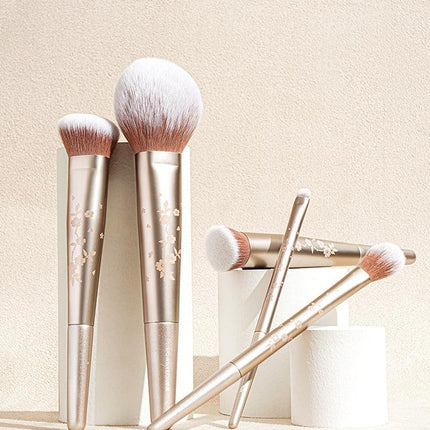 Rownyeon Hidden Fragrance Portable Makeup Brush 10-in-Set RY007 - Chic Decent